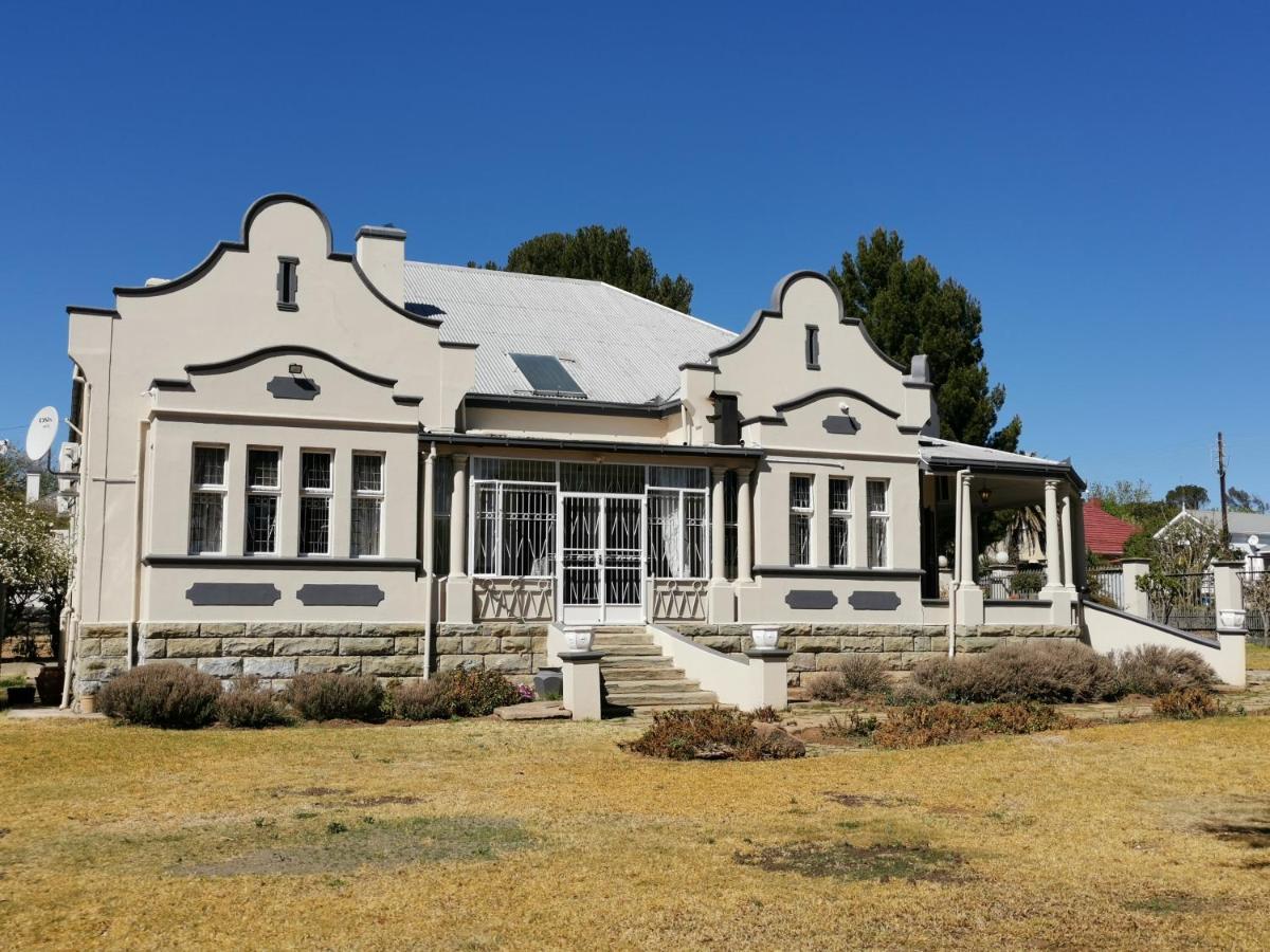 Lucolo Palace B&B Aliwal North Exterior photo